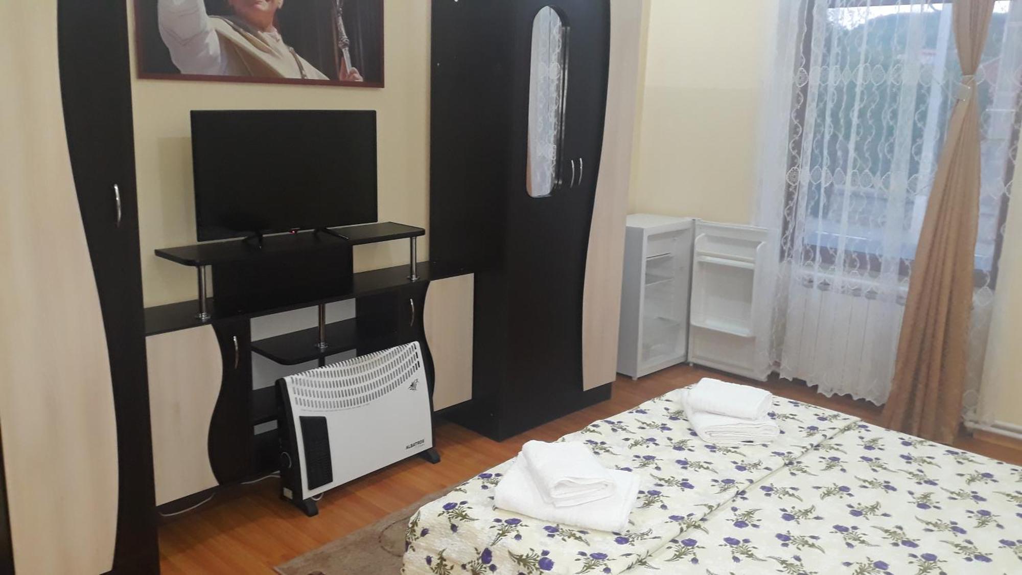 Casa Ovi Si Simo Hotel Haţeg Quarto foto