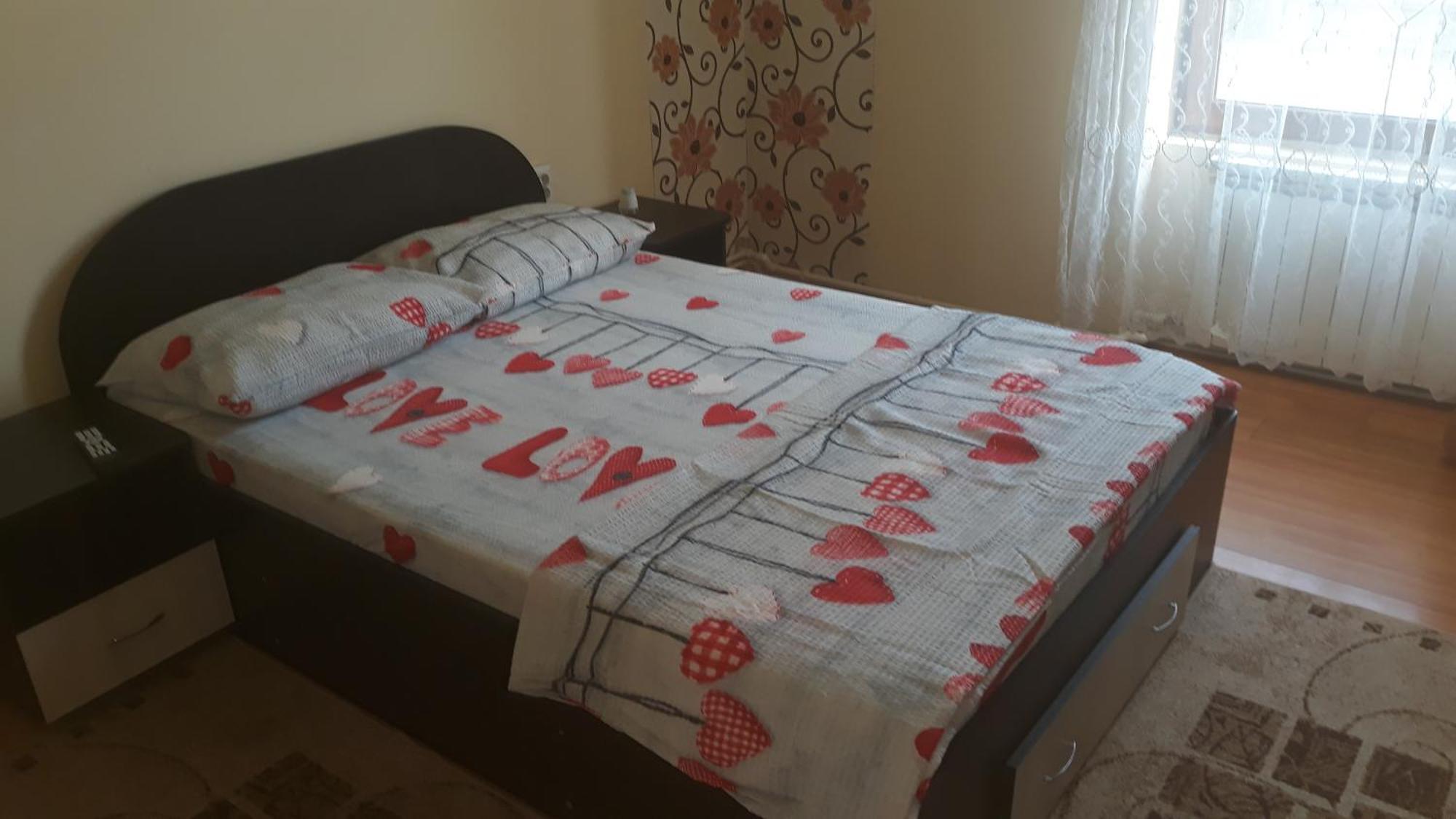 Casa Ovi Si Simo Hotel Haţeg Quarto foto